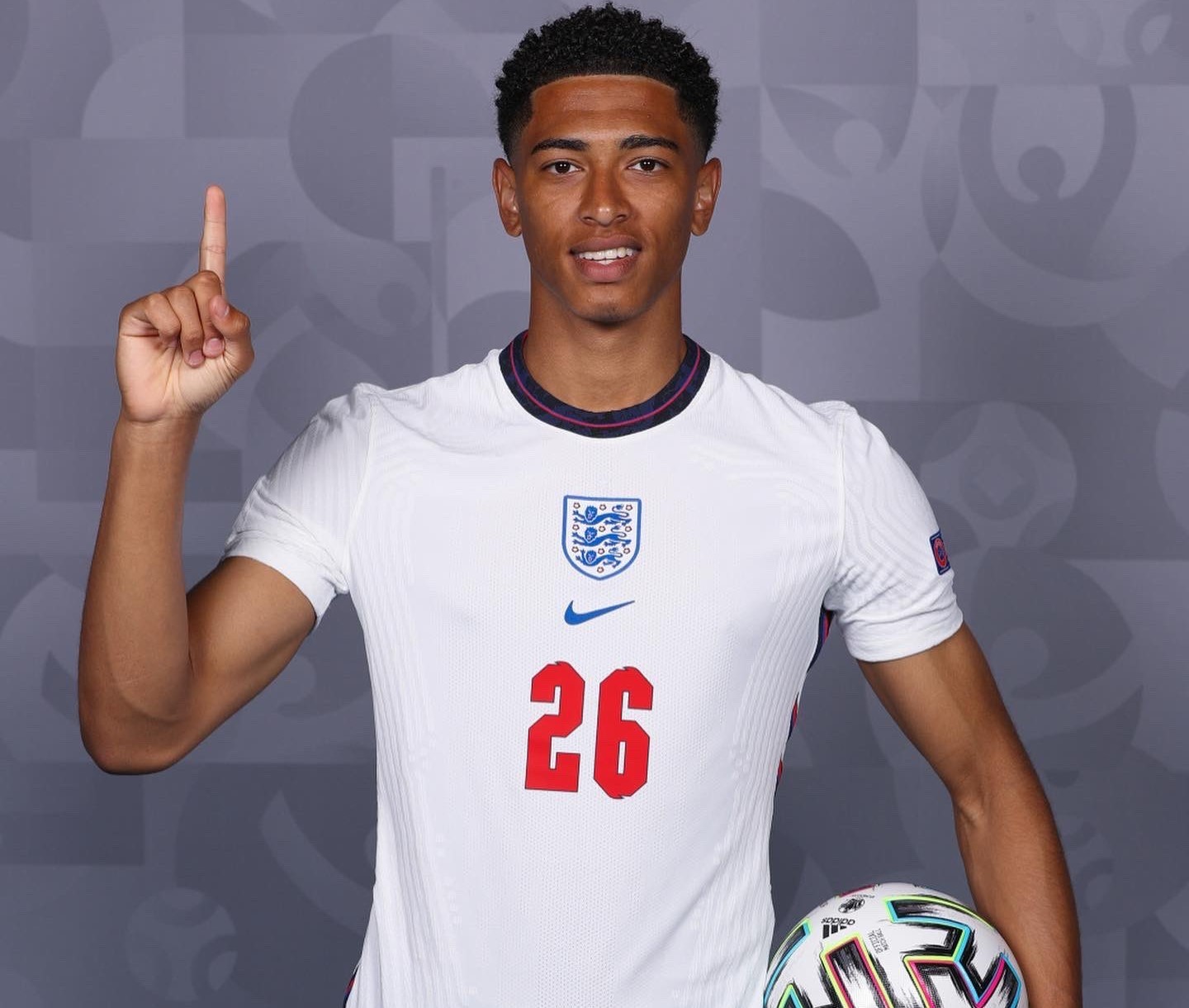 巴萨因对阵毕包时下半场延迟出场，被西足协纪律委员会警告（巴萨因对毕尔巴鄂竞技下半场出场延误遭西足协纪律委员会警告）