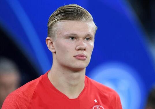 日媒：广岛三箭23岁中场田中聪有望转会至德乙杜塞尔多夫（日媒：广岛三箭23岁中场田中聪或将加盟德乙杜塞尔多夫）