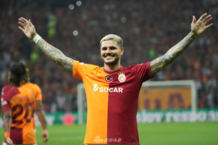 拜仁中场统治比赛（拜仁中场主宰全场）