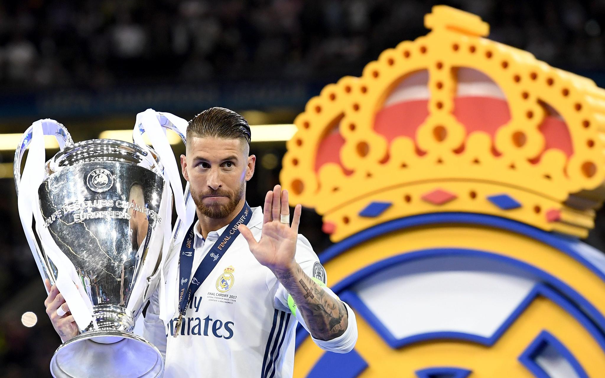 库尼亚：姆伯莫是个了不起的球员，能和他并肩作战很棒（库尼亚盛赞姆伯莫：他实力非凡，能与其并肩作战是种享受）