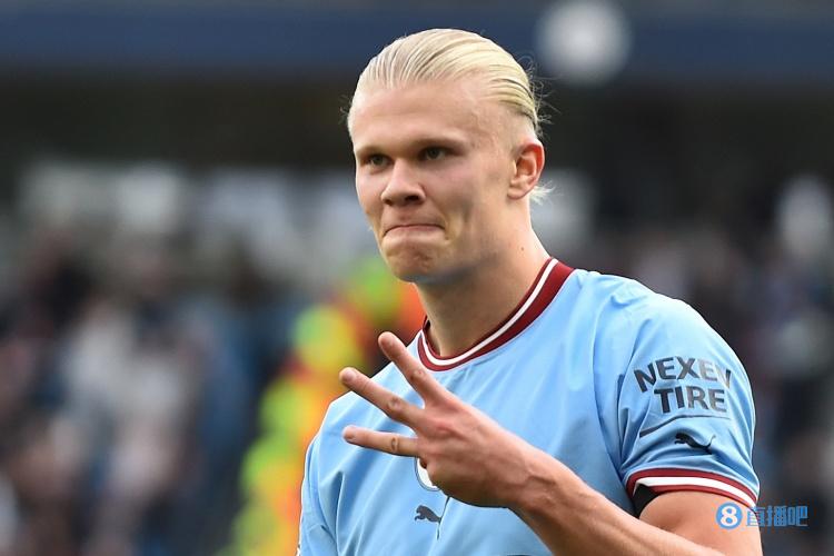 5场4球1助攻，拜仁官方：迪亚斯当选为球队11月最佳球员（5战4球1助！拜仁官宣迪亚斯当选11月队内最佳）