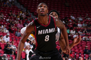 津媒：李嗣镕又帅又能打，首秀4分钟进球排名津门虎队史第一（津媒：李嗣镕颜值实力兼具，首秀4分钟破门位列津门虎队史第一）