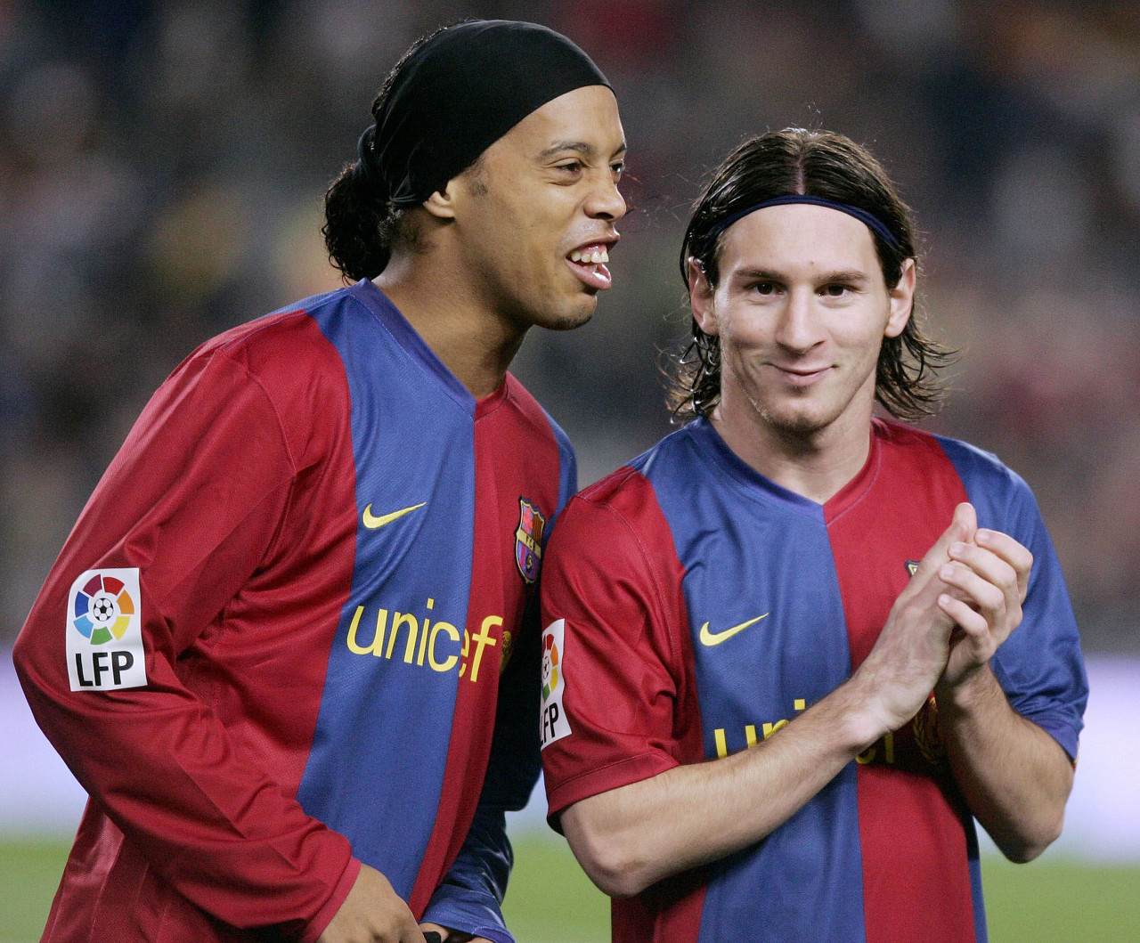 狼堡主帅：国家队回归球员都能上场比赛，对阵药厂是巨大挑战（沃尔夫斯堡主帅：国脚归队均可上阵，迎战勒沃库森是巨大考验）