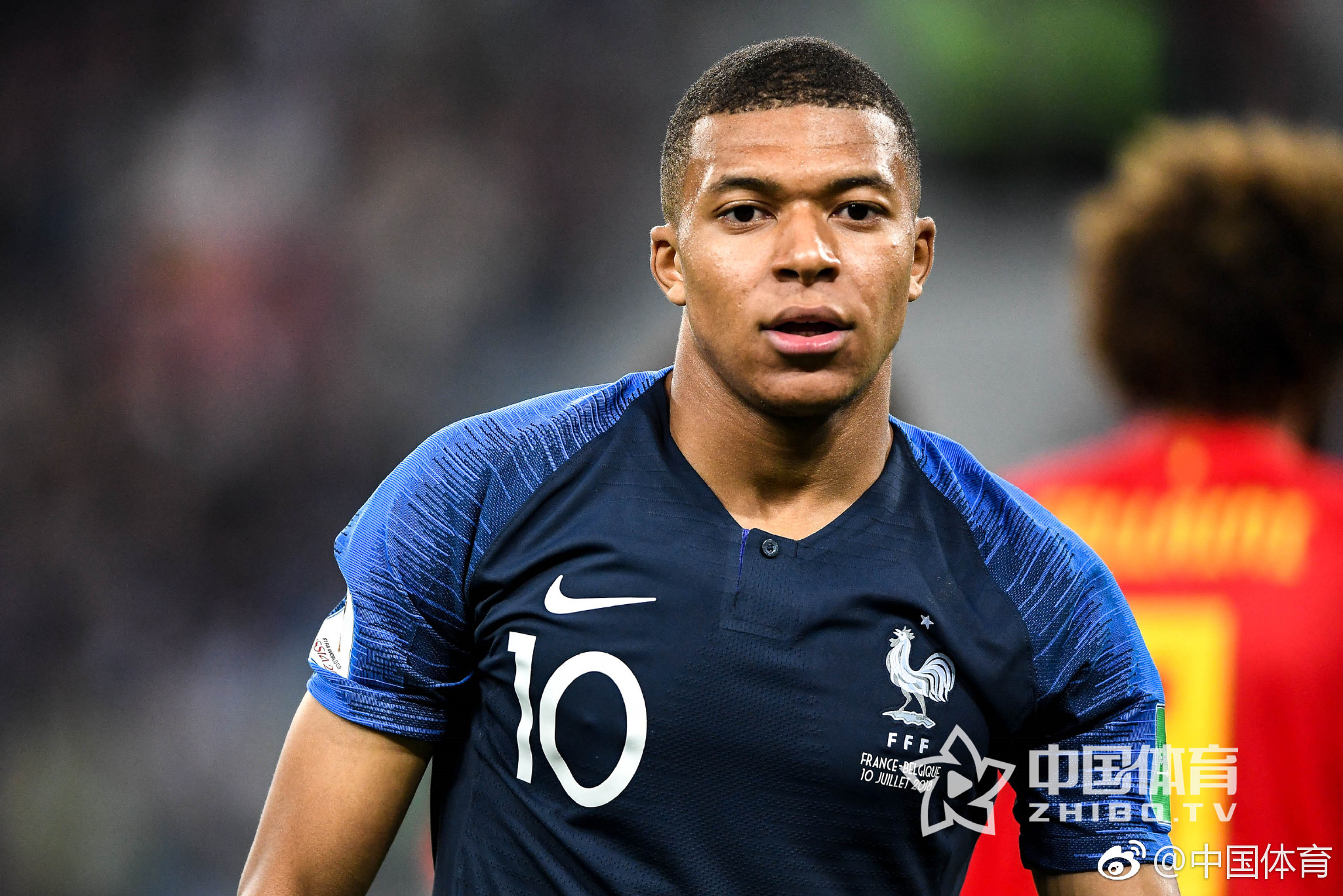 广东险完成大逆转！徐杰轰25+11，奎因27+8，杜锋昏头操作葬送好局（广东险些翻盘！徐杰25+11、奎因27+8，杜锋关键用人失误葬送优势）