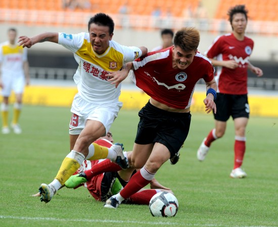 米体：阿莱格里或因言语攻击那不勒斯助教，遭罚款或停赛处罚（米体：阿莱格里疑因言语冒犯那不勒斯助教，恐遭罚款或禁赛）